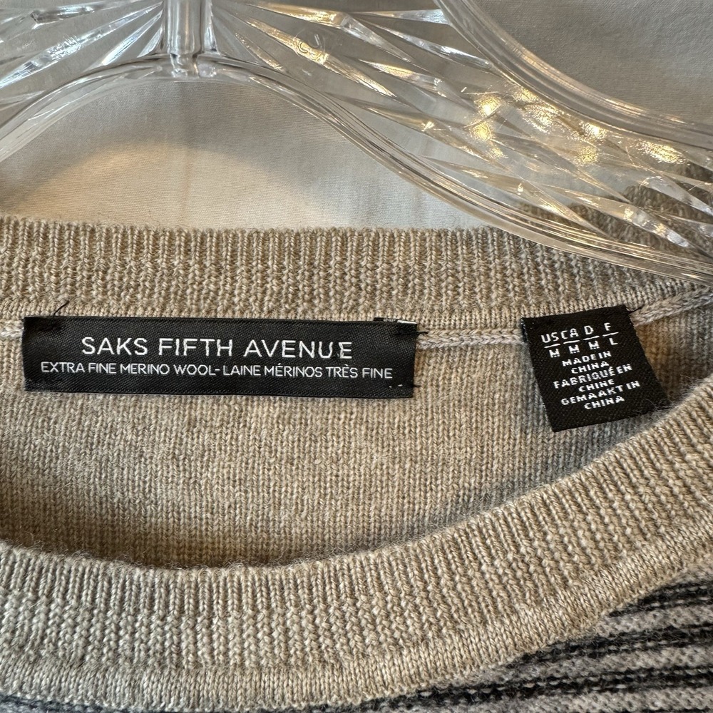Saks Fifth Striped Gray Tan Sweater Extra Fine Merino Wool Pullover Crewneck Med - Picture 4 of 9